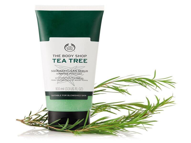 Kem tẩy tế bào chết da mặt The Body Shop Tea Tree Squeaky-Clean Scrub