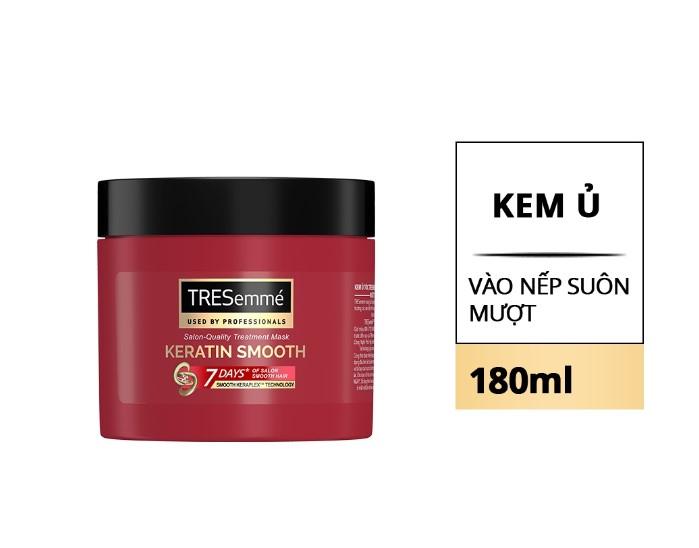 Kem ủ Tresemme Keratin Smooth