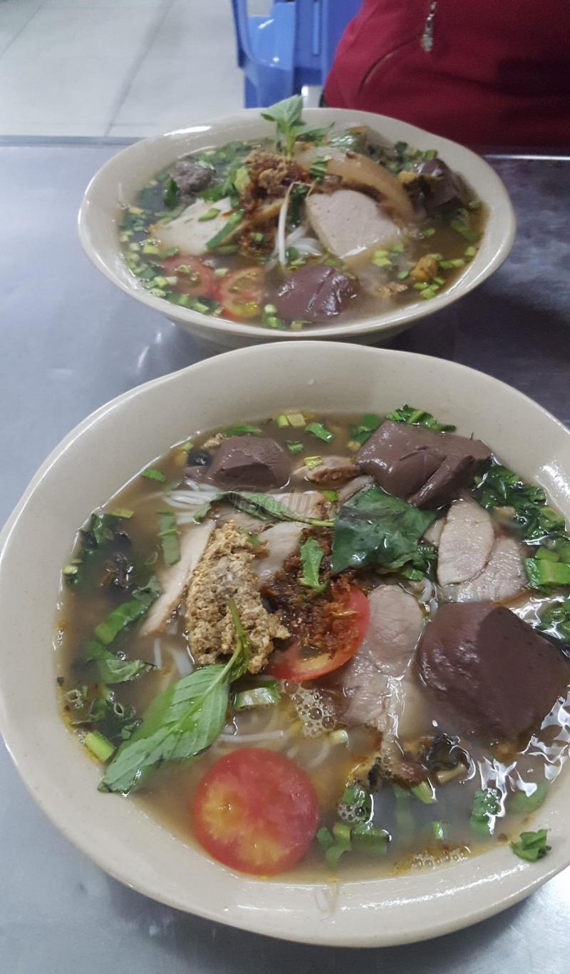 Khả Hân- Bún riêu cua & ốc (Nguồn: Rachel Smith)