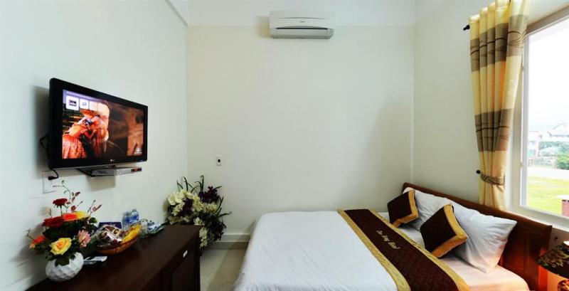 Dao Hung Hotel