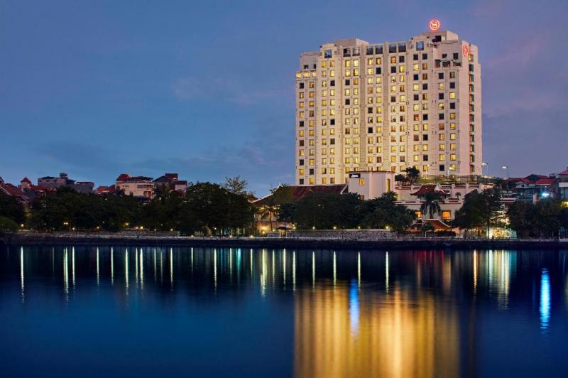 Top 10 khách sạn nổi tiếng nhất quận Tây Hồ - Hà Nội