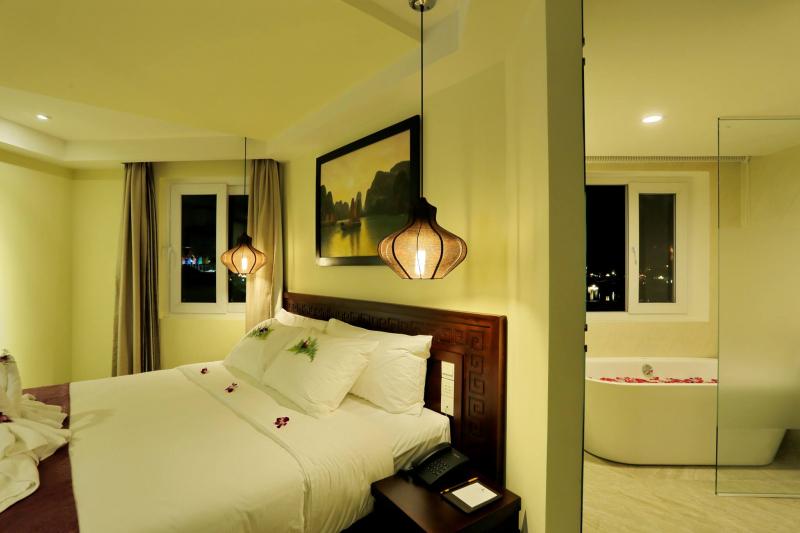 Khách sạn River Suites Hội An