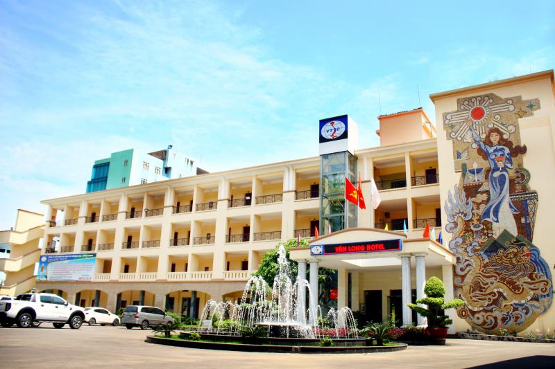 Khách sạn Vân Long