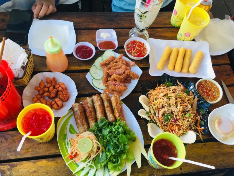 Menu quán phong phú và tràn ngập tất cả các món ăn