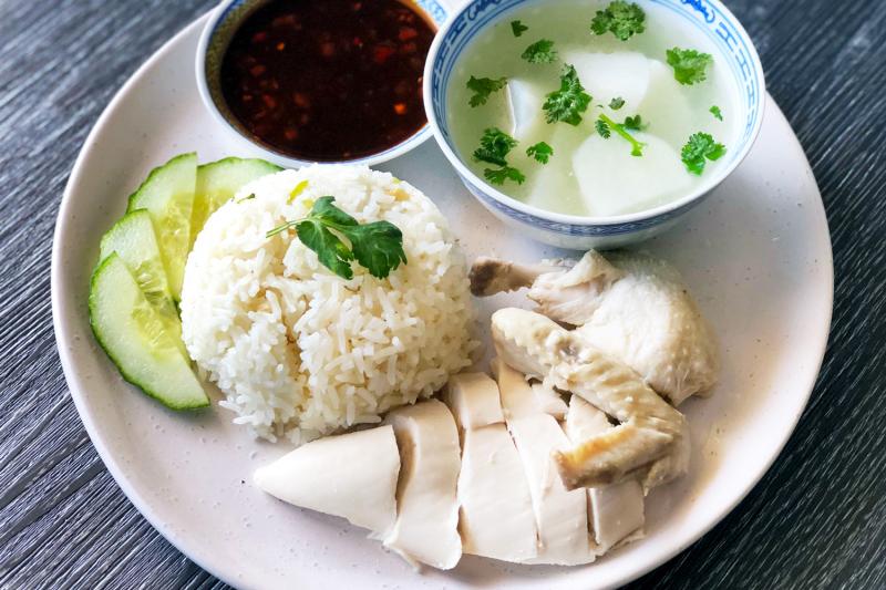 Khao man gai (Cơm gà)