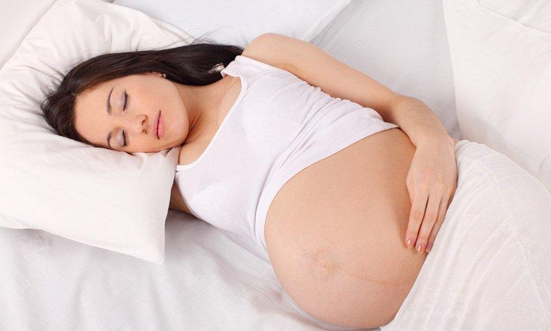 Khó ngủ khi mang thai
