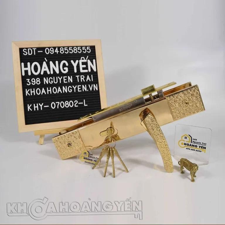 Khóa cửa Hoàng Yến