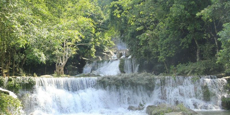 Khoang xanh suối Tiên