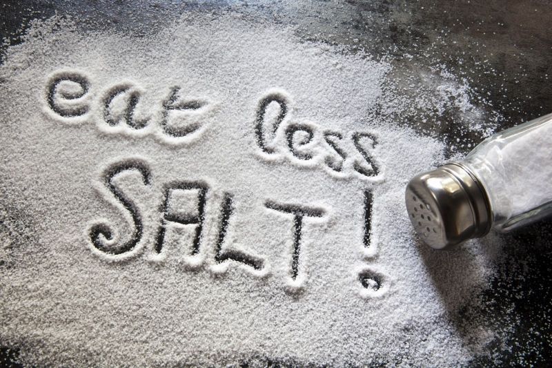 Ăn quá nhiều muối sẽ làm thành mạch bị tổn thương