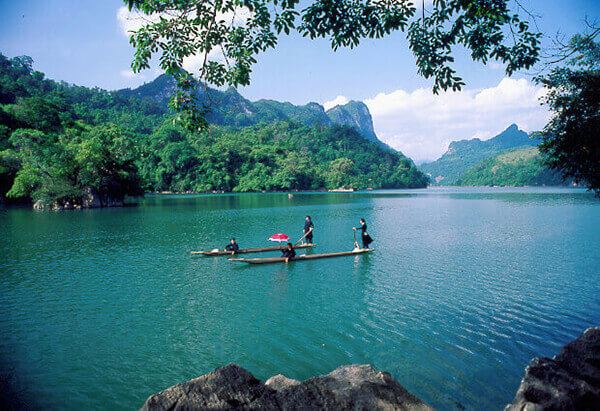Khu di tích danh thắng quốc gia Hồ Phú Ninh