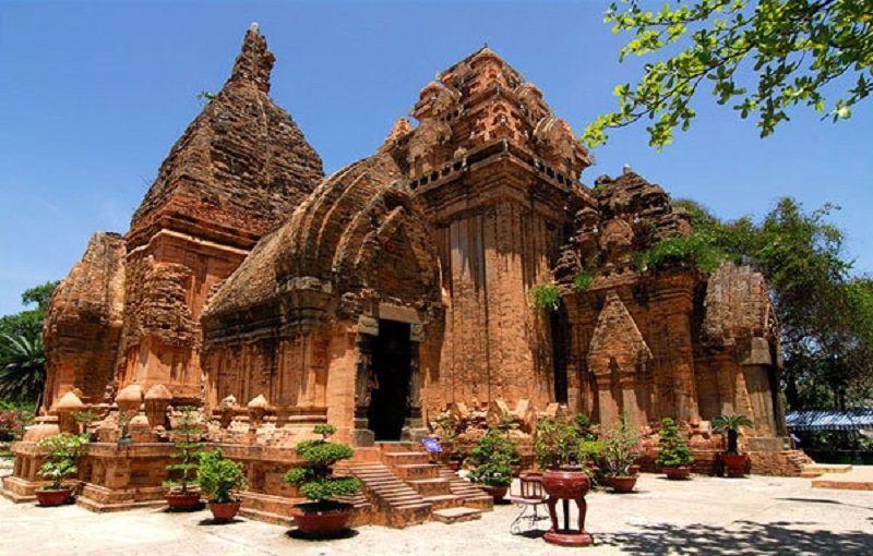địa điểm du lịch nổi tiếng nhất ở Nha Trang bạn không thể bỏ qua