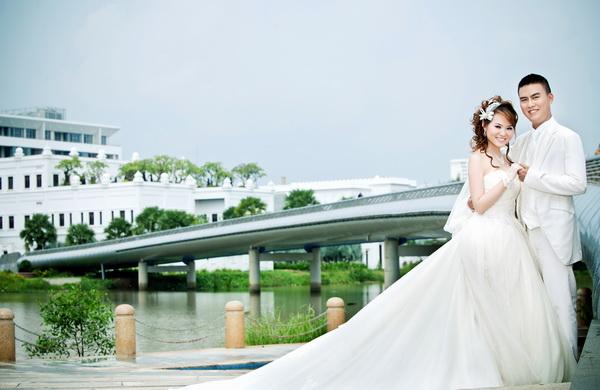 Khu đô thị Phú Mỹ Hưng là nơi chụp ảnh cưới lý tưởng cho bạn