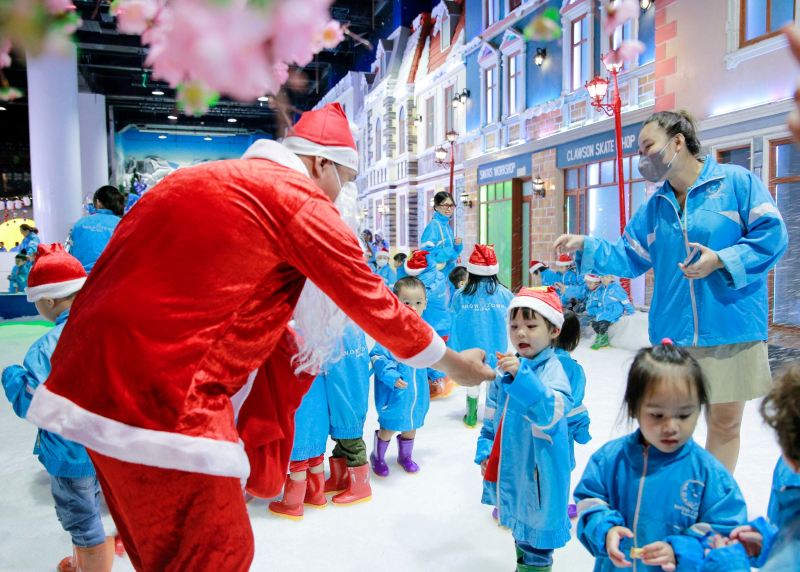 Khu vui chơi giải trí Snow Town Sài Gòn