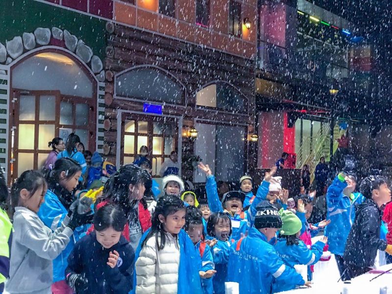 Khu vui chơi tuyết Snow Town Sài Gòn