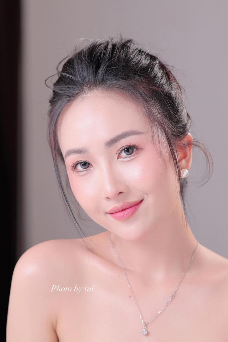 Kim Ngân Lee Make Up