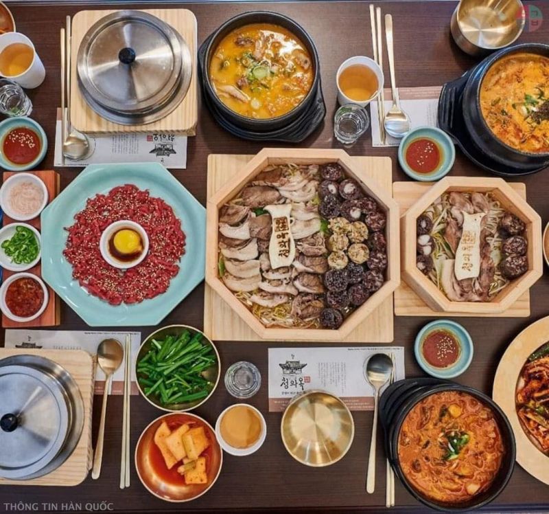 Quán Kimbap FC ẩm thực truyền thống Hàn với giá rất hạt dẻ
