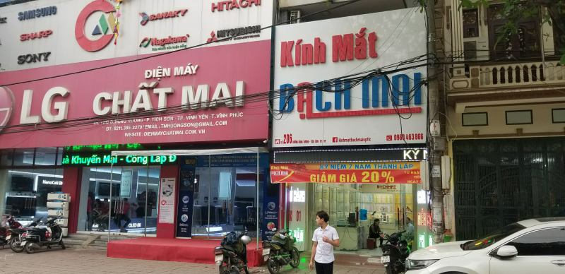 Kính mắt Bạch Mai