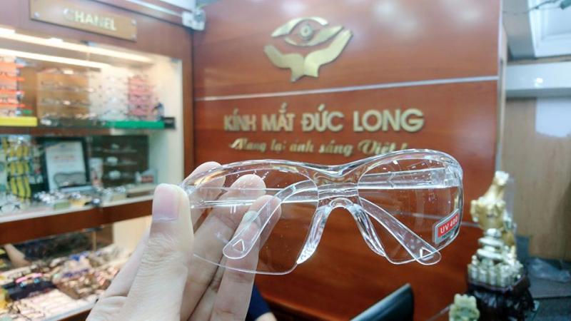 Kính mắt Đức Long