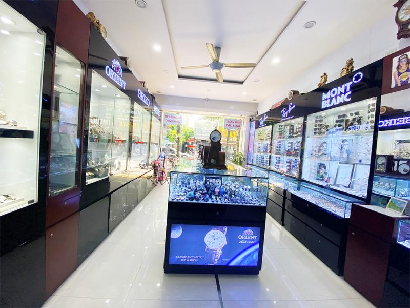 Kính Mắt Hùng Tiến