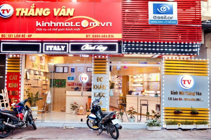 Kính mắt Thắng Vân