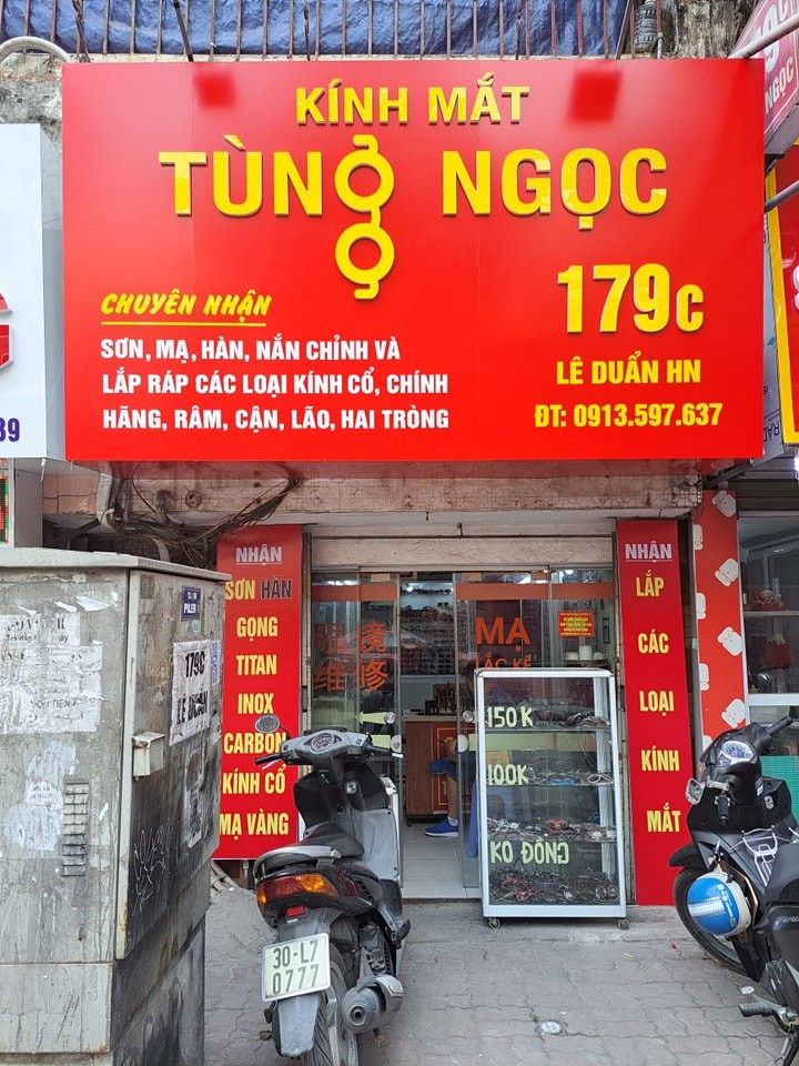 Kính mắt Tùng Ngọc