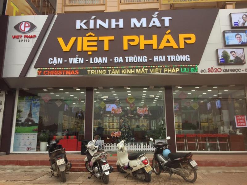 Kính mắt Việt Pháp