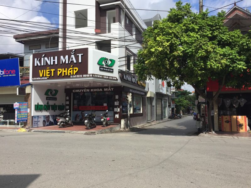 Kính Mắt Việt Pháp