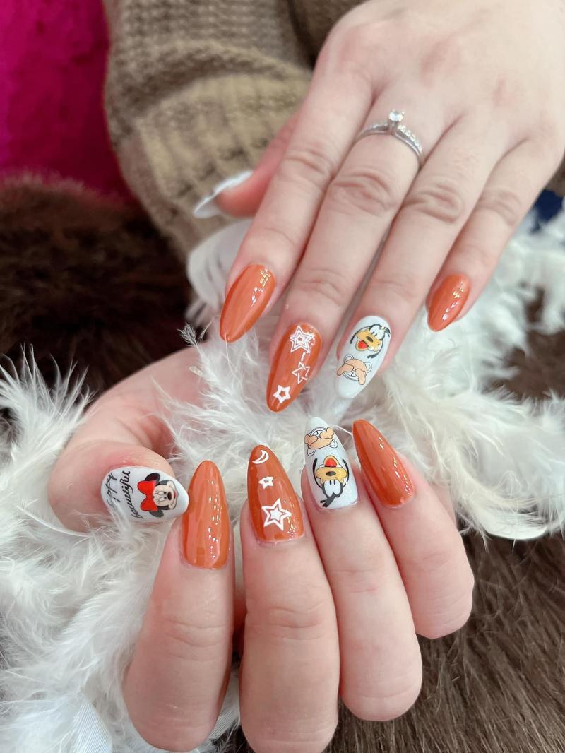 Kitty Nail