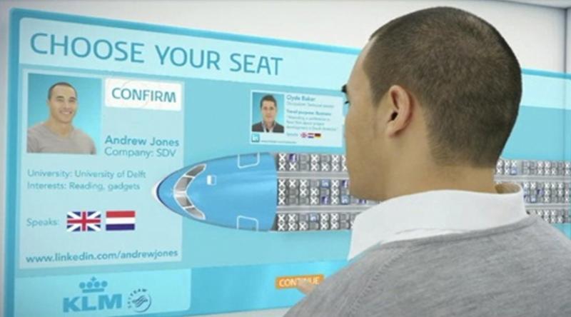 KLM Royal Dutch Airlines - Cho phép bạn chọn lựa người ngồi bên cạnh bạn dựa trên thông tin trang Facebook của người đó.