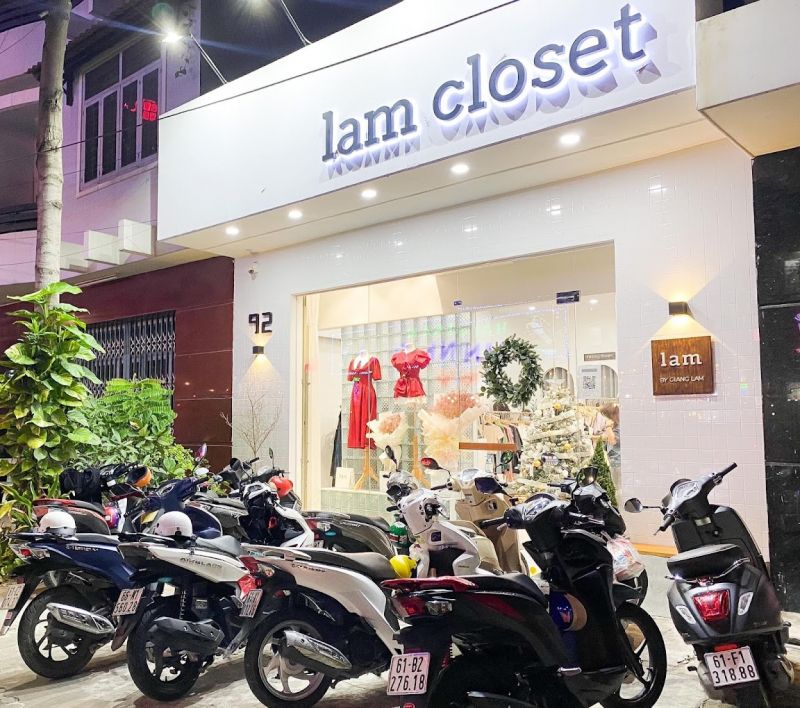 Lam Closet