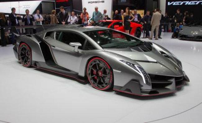 Lamborghini Veneno được ra mắt vào sinh nhật thứ 50 của hãng