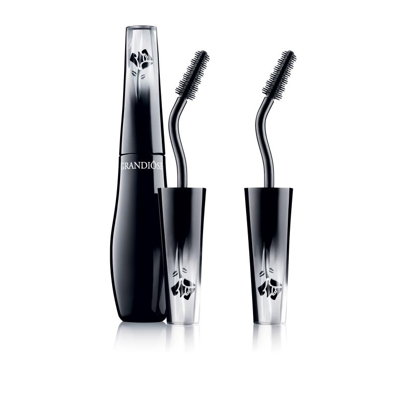 Cây mascara Lacome bắt mắt