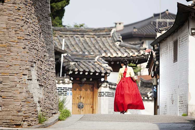 Ngôi làng là một không gian hoàn hảo ngập tràn dấu ấn lịch sử của Hàn Quốc.
