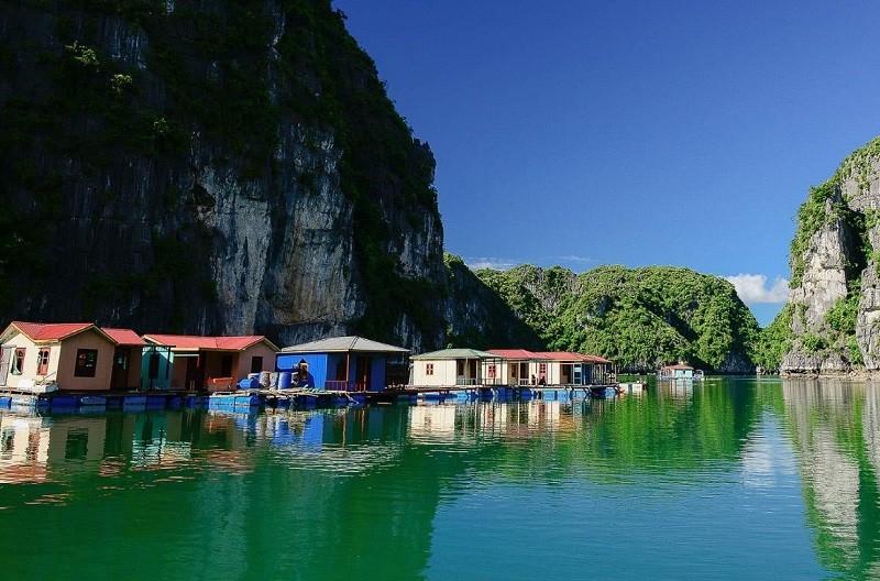 Làng chài Ba Hang