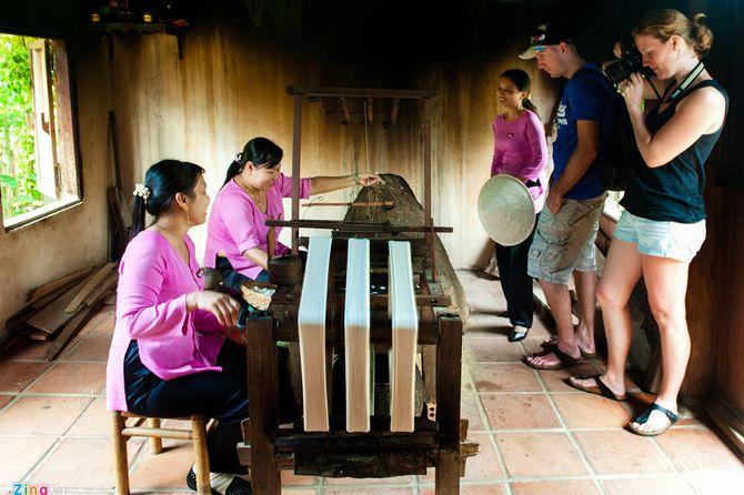 Làng nghề dệt vải tơ lụa Mã Châu