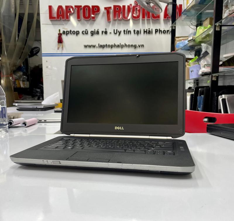 Laptop Trường An