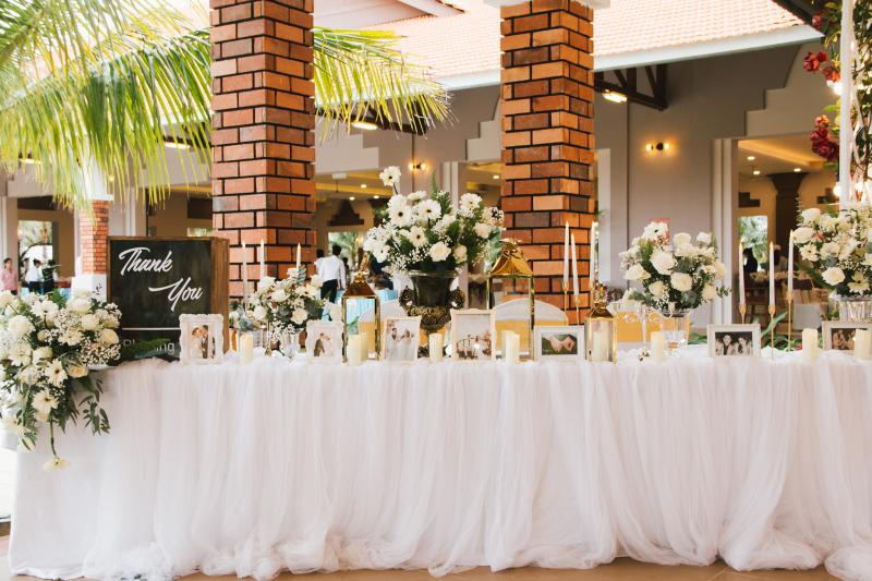 Larose Wedding Decor