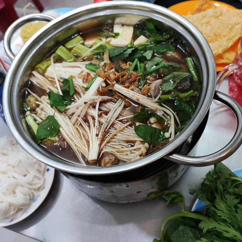 Lẩu Bò Cô Liên