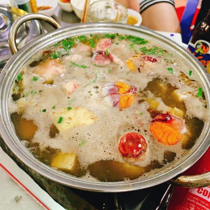 Lẩu bò Hai Tín