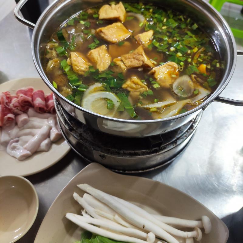 Lẩu Bò Kho Xương Ống - Trần Bình Trọng