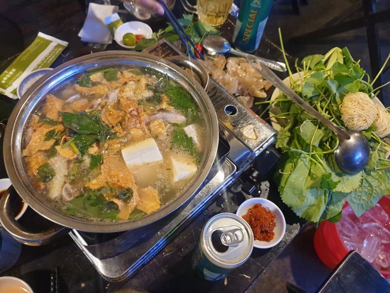 Lẩu Bò Khu Nhà Cháy