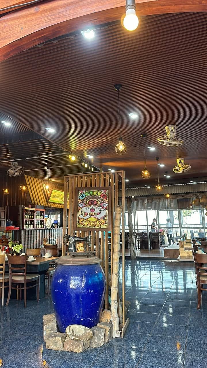 Lẩu Bò Nhà Gỗ Gia Lai