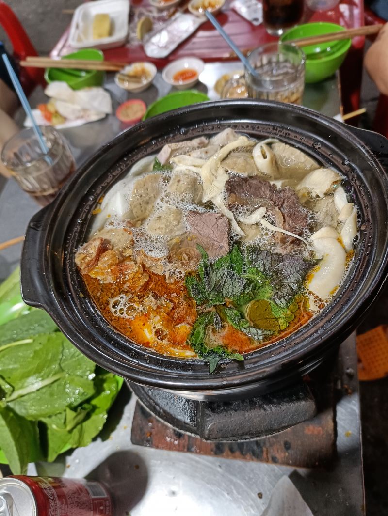 Lẩu Bò Nồi Đất 69