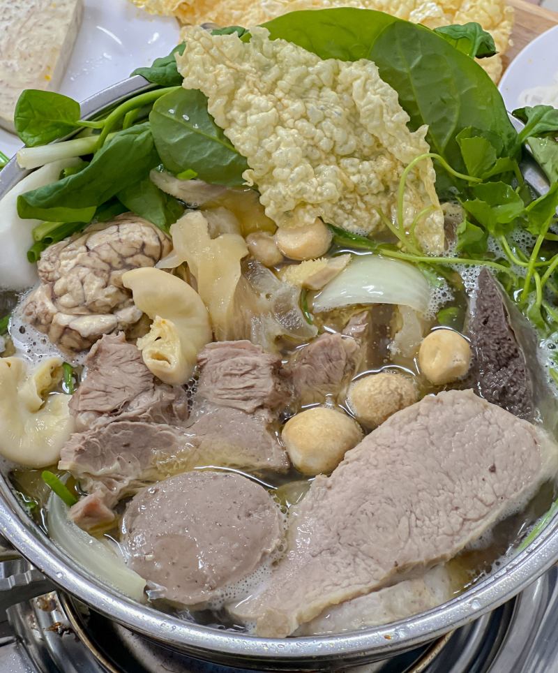 Lẩu Bò Thảo