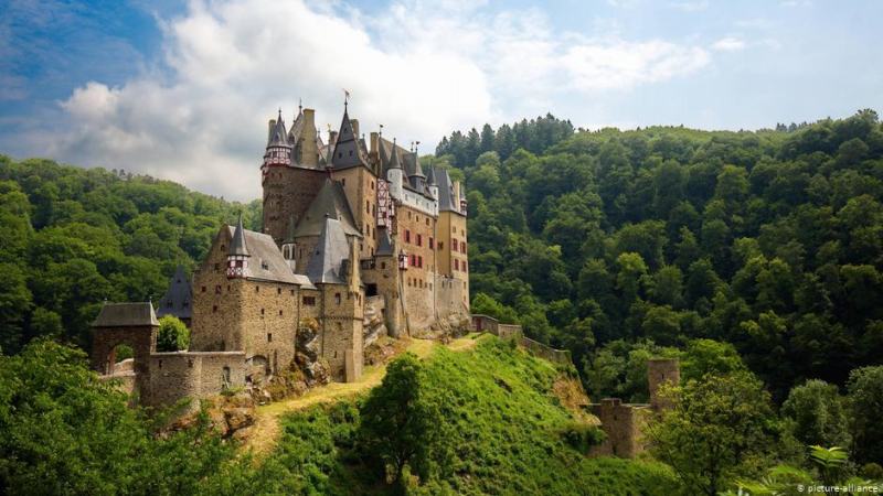 Lâu đài Burg Eltz, Đức