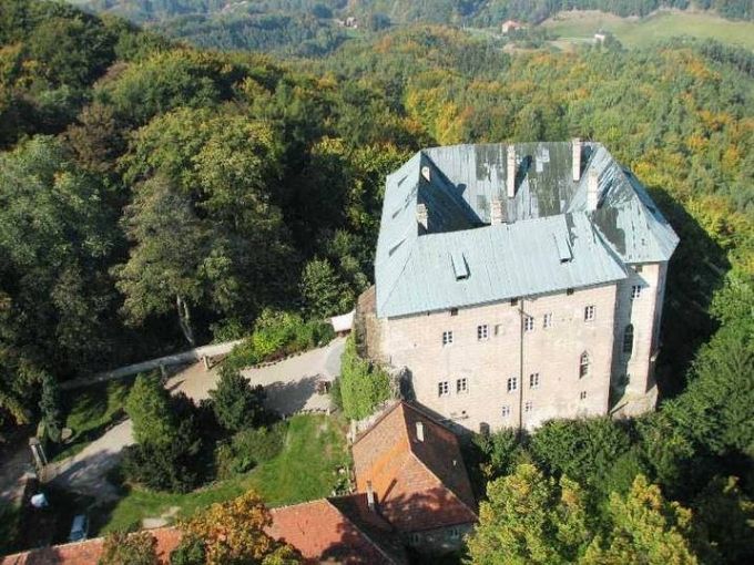 Lâu đài Houska, Cộng hòa Czech