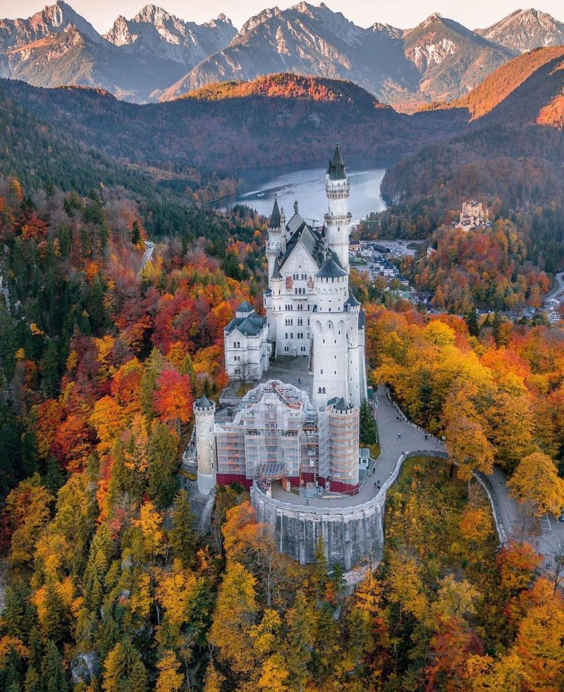 Lâu đài Neuschwanstein, Đức