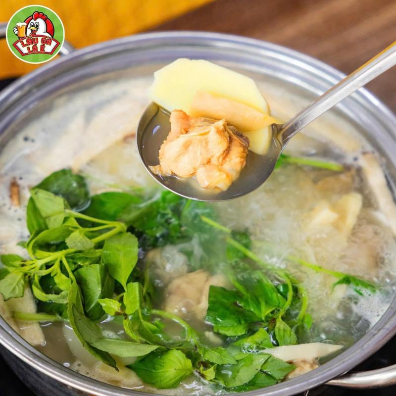 Lẩu Gà Lá É – 70 Quán Nam