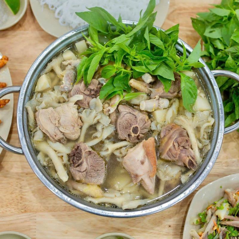 Lẩu Gà Lá É Tao Ngộ