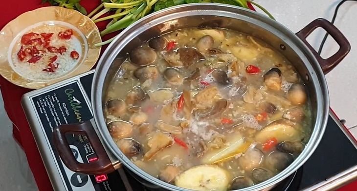 Lẩu lòng bò nấu mẻ